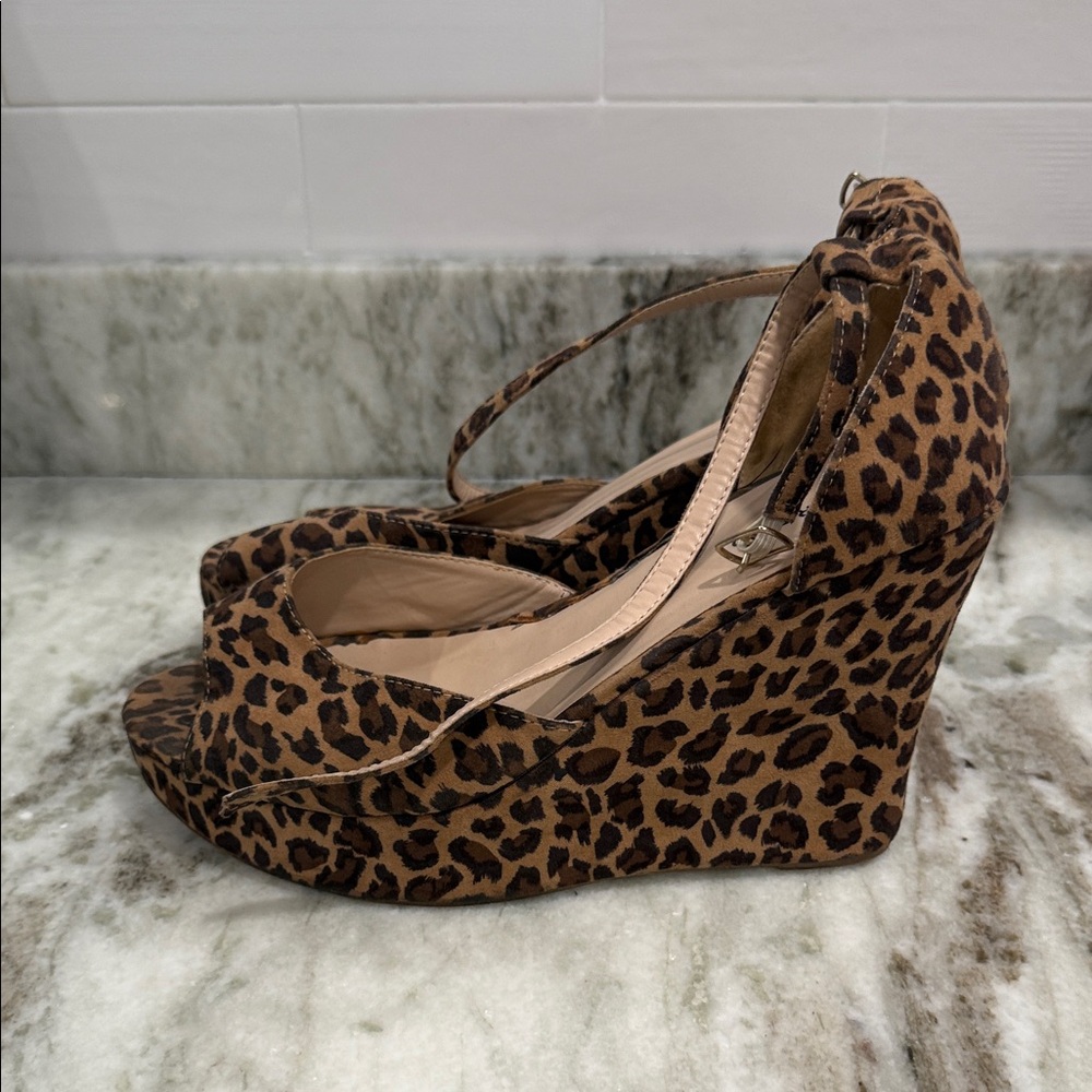 Leopard Print Wedge Sandals Torrid size 11W